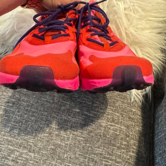 Nike Air Max 270 React in Mystic Red/Pink Blast/Habanero Red/Bright Crimson 8.5 - Picture 8 of 10